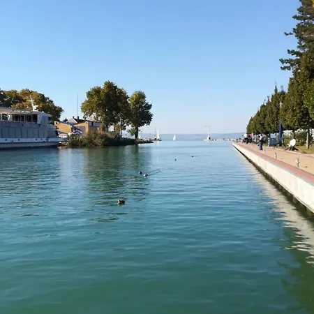 Holiday In Siofok/balaton 37032 Siofok